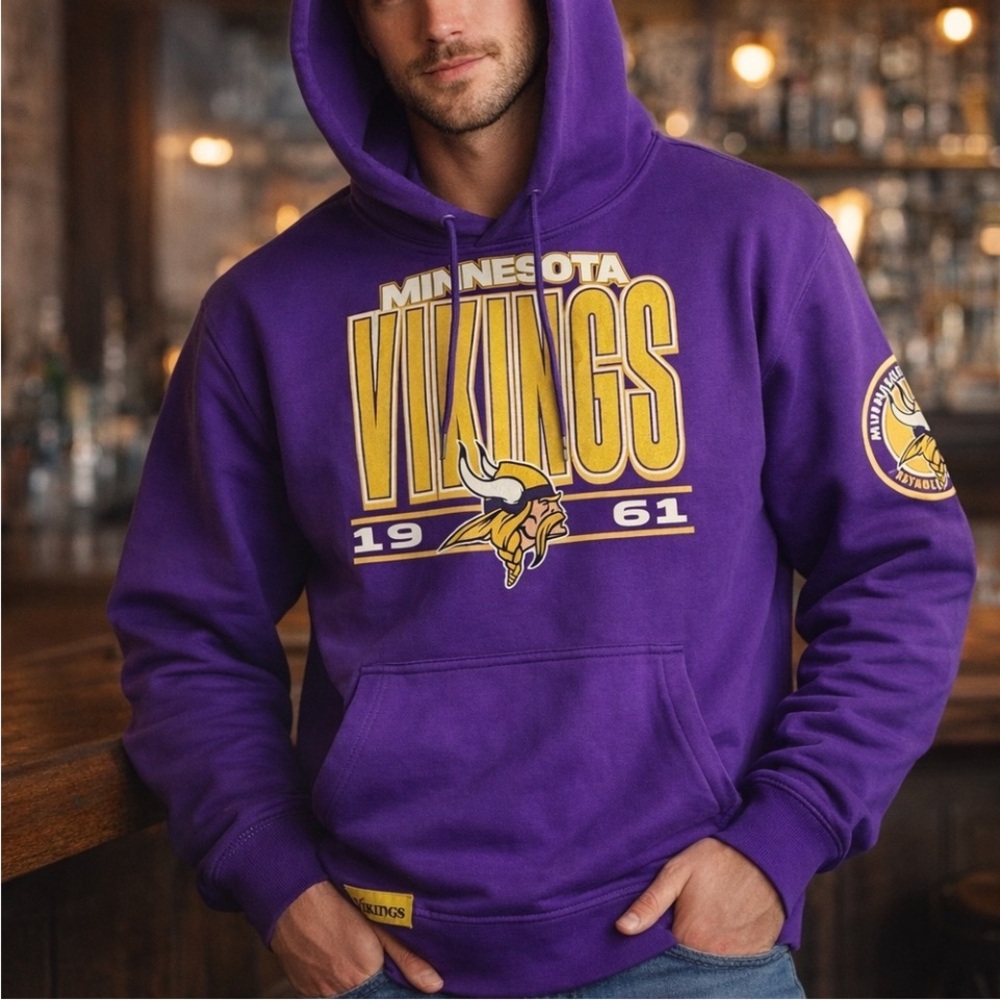 NFL ultra gear Minnesota Vikings Hoodie size large NWT